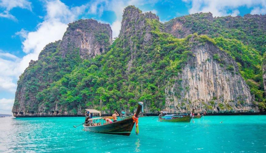 Top 10 Places to Visit in Thailand