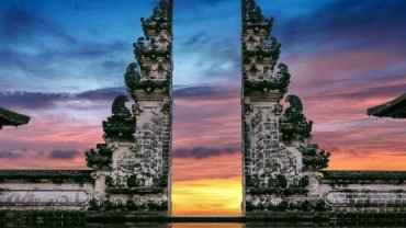 Bali - temple gate