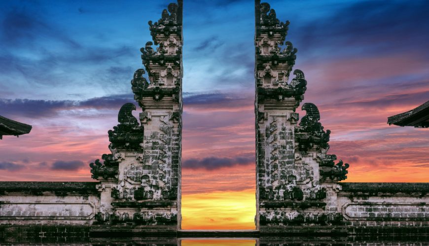 Bali - temple gate
