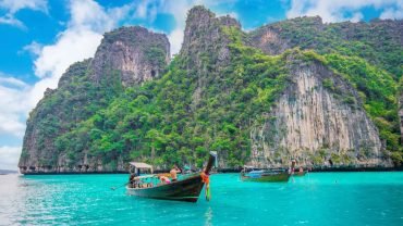 Top 10 Places to Visit in Thailand